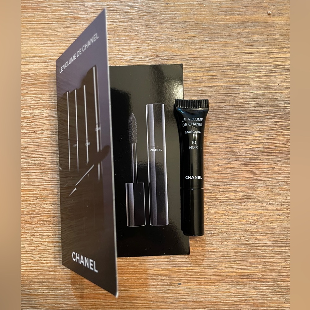 Chanel mini mascara